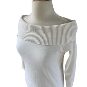 Banana Republic Cream Off-the-shoulder ribbed sweater size medium NWT